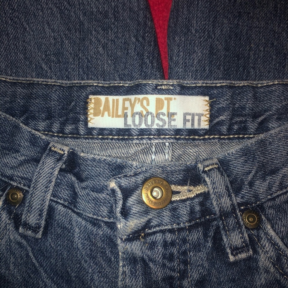 ✨Hand Distressed Jeans ✨ - Picture 3 of 6